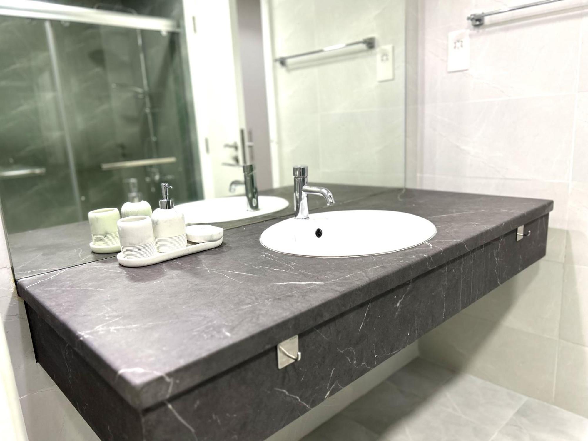 Royal Beach Residences 2 Дубай Екстериор снимка